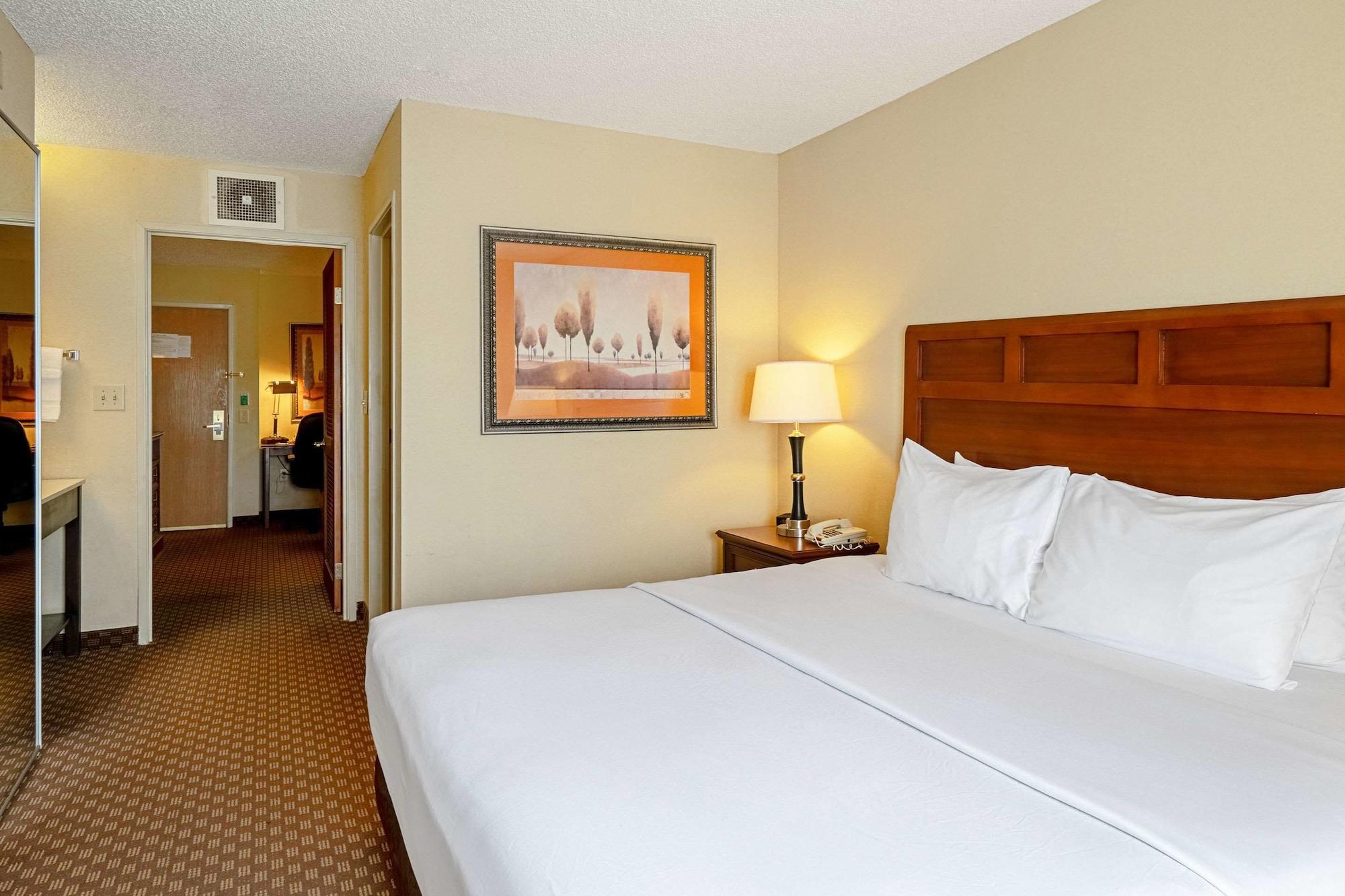 Quality Suites San Antonio Northeast Zewnętrze zdjęcie