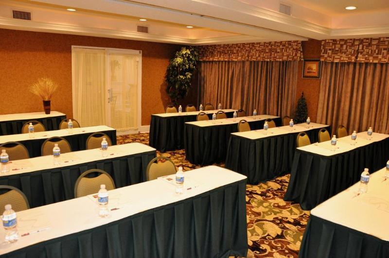 Quality Suites San Antonio Northeast Zewnętrze zdjęcie